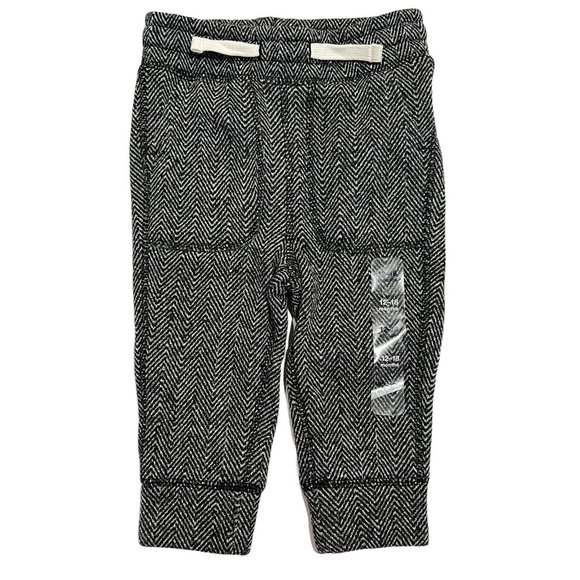 GAP Other - NWT GAP Baby Boy Fleece Pants Sz 12-18M Black Gray Chevron Pull-On